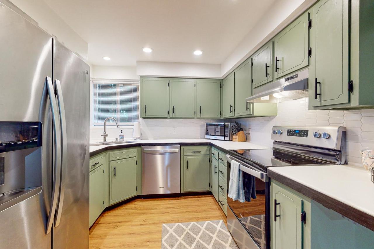 Вилла Woodbine Way Retreat Беллингхэм Экстерьер фото
